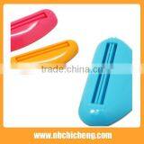 3pcs Promotional Plastic Mini Toothpaste Squeezer Dispenser thumbnail-2