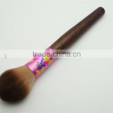 High Quality Facial Makeup Brush Tapered Cosmetic Blush Brush with Classic Brush Holder