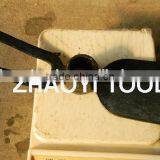 30020105 High Quality Round or Oval Hole Two Tines Forging Weeding Fork Garden Hoe thumbnail-2