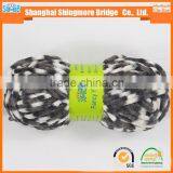 China Supplier of Novelty Yarn Hot Wholesale 100 Polyester Chenille Knitting Yarn on a Low Yarn Price List thumbnail-4