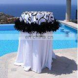 Beautifl Table Cloths With Feather Decoration
