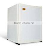 GRT - XC32 32L Hotel and Home Use Minibar Refrigerator With Solid Door thumbnail-2