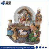 Vintage Snow Globe Ball thumbnail-5