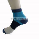 Custom Logo Fashion Eco-Friendly Football Free Size Sports Socks thumbnail-1