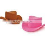 Silicone Cowboy Hat Wine Bottle Stoppers thumbnail-3