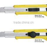 Plastic Handle Art Knife thumbnail-3