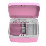 Lockable Plastic Cosmetic Storage Box With Nice Compact Design thumbnail-3
