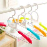 Magic Home Travel Portable Folding Plastic Clothes Hanger Shirt Drying Rack Hook thumbnail-2