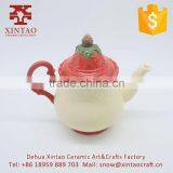 Eco-friendly Strawberry Ceramic Soup Pots With Lid for Kitchenware thumbnail-3