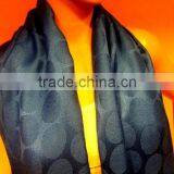 Elegant Jacquard Stoles With Tassles thumbnail-2
