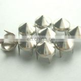 metal pyramid studs with 4 claw