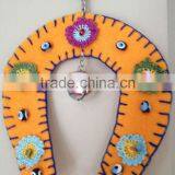 New Hot Sale China Horseshoe Shape Evil Eyes Decor Design Key Ring Products Promotional Gift Craft Fabric Felt Keychain Supplier thumbnail-1