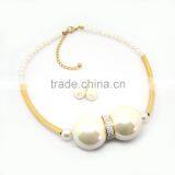 Stainless Steel Gold Tone Rhinestone Big Chunky Pearl Necklace thumbnail-1