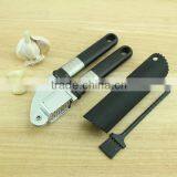 Kitchen Stainless Steel Professional Garlic Press With Cleaning Brush Set thumbnail-2
