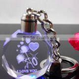 2016 Fashionable Pretty and Color Crystal Keychain