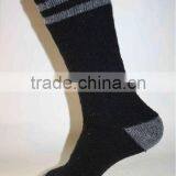 Knitted Men Wool and Polyester Sport Socks thumbnail-1