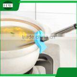 Kitchen Accessories Multipurpose Anti Slip Silicone Cartoon Fish Tableware Colander Soup Spoon Clip Rack Holder thumbnail-1