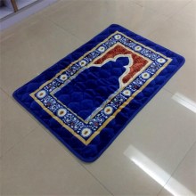 Cheap Wholesale Factory Islamic Gift Travel Muslim Portable Prayer Carpet Rug Pocket Mat Islamic Prayer Mat thumbnail-2