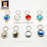 High Quality Magnetic Eyeglass Holder Designer Brooches and Pins thumbnail-3