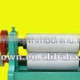 Handy Small Beeswax Comb Founditioner thumbnail-1