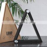 2020 Hot Sale Triangle Design Dimmable LED Wireless Rechargeable Table Lamp