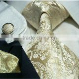 Silk woven necktie with matching cufflinks & hanky