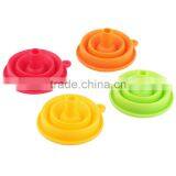 High Quality 1pc New Mini Silicone Gel Foldable Collapsible Style Funnel Hopper Kitchen Cooking Tools thumbnail-2