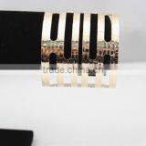Fashion Iron Gold Hollow Bangle Cuff Bracelet for Women thumbnail-6