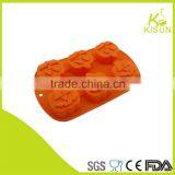 6 Cups of Halloween Pumkin Mould Silicone Baking Pan thumbnail-2