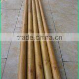 Varnished Wooden Spade Handle thumbnail-5