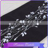 Printed Faux Linen Table Runner Double-layered Runner thumbnail-4