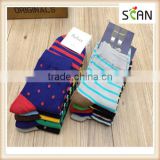 Factory Custom Mens Regular striped style or Regular dotted style mens happy socks