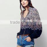 2016 Guangzhou Shandao Supplier OEM Custom Design Spring Women Long Sleeve V Neck Vintage Printed Chiffon Blouse Patterns thumbnail-2