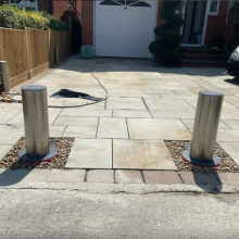 UPARK Reliable Manufacture Anti-terror Driveway Secure Sealed Bollard Smart Access Stainless Steel Flexible Barriers Bollards