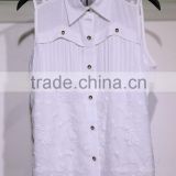 Women's sleeveless rayon blouse with lace flower rattan and tucks white