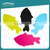 Toprank Hot Sale Kitchenware 1.8mm Thickness Colorful Durable Non-slip Fish Shape Cutting Board Mat Set PP Chopping Board