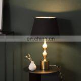 Нордический креативный дизайн металлического основания. Высококлассный черный хлопковый ламповый экран размером 10 дюймов. Теплый настольный светильник для спальни и ночного столика