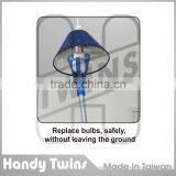 Safety Light Bulb Changers thumbnail-4