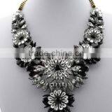 2016 Hot Sales Bulk Flower Resin Crystal Material Gold Chain Flower Pendant Shourouk Statement Necklace Semi Precious Jewellery thumbnail-3