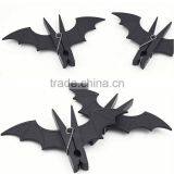 Creative Black/Red Batman Shape Plastic Spring Clothes Pegs Household Pants Receiving Clothes Clips Bat Pegs For Wholesale thumbnail-4