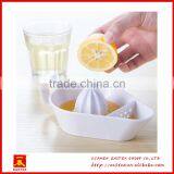 Manual Convenient Use Mini Orange and Lemon Juicer thumbnail-4