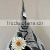 Best Selling Eco-friendly Bird-nest Design Warm Felt Pet House thumbnail-1