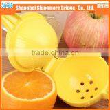 China Fruit Tool Manufacturer Top Sale Manual Orange Juicer for Family thumbnail-3