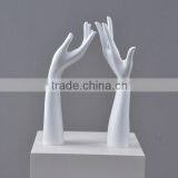 New Design Frp Female Jewelry Ring Stand Mannequin Hand for Display thumbnail-3