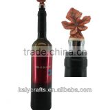 elegant polyresin maple leaf wine bottle stopper