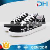 White Rubber Soled Man Comfortable Casual Canvas Shoes thumbnail-3