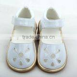 Hot Selling Skidproof Petal Squeaky Toddler Music Notes Shoes thumbnail-5