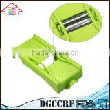 Reliable Factory Multifunction 2 in 1 Vegetable Fruit Salad Peeler Silcer thumbnail-4