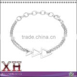 China Alibaba Wholesale Sterling Silver Diamond Accent V Fashion Bracelet