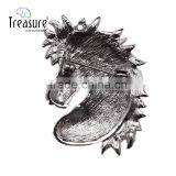 Brand Treasure Horse Brooch Yiwu Latest Design Fashion Metal Diamond Horse Brooch thumbnail-5